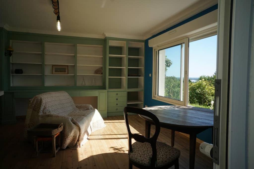 Plassac  Appartement Avec Vue Panoramique Sur L'Estuaire De La Gironde מראה חיצוני תמונה