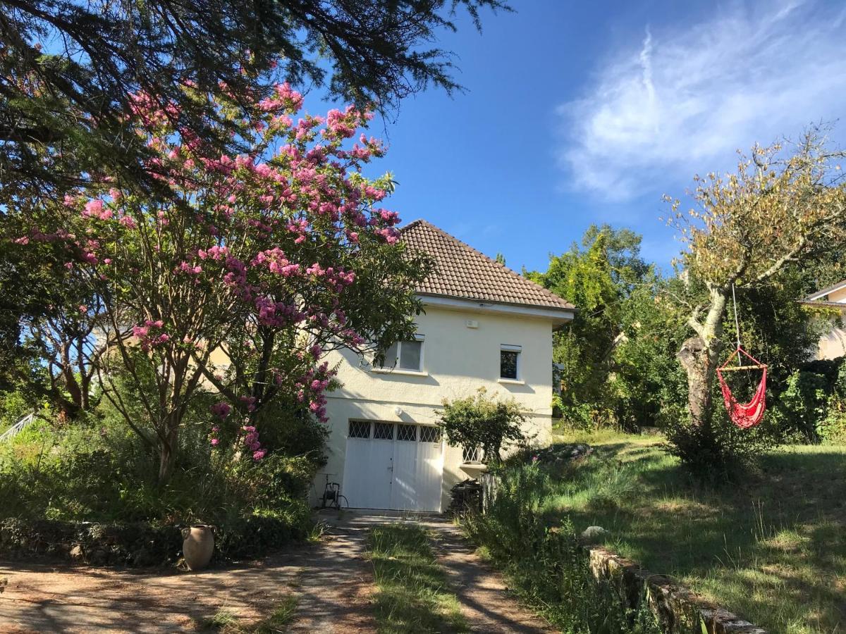 Plassac  Appartement Avec Vue Panoramique Sur L'Estuaire De La Gironde מראה חיצוני תמונה